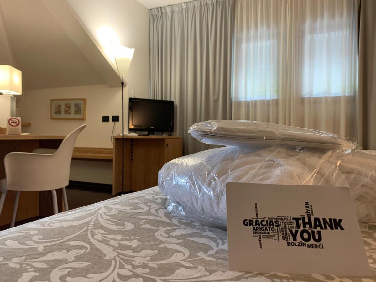 Hotel Logonovo Лидо-дельи-Эстенси Экстерьер фото