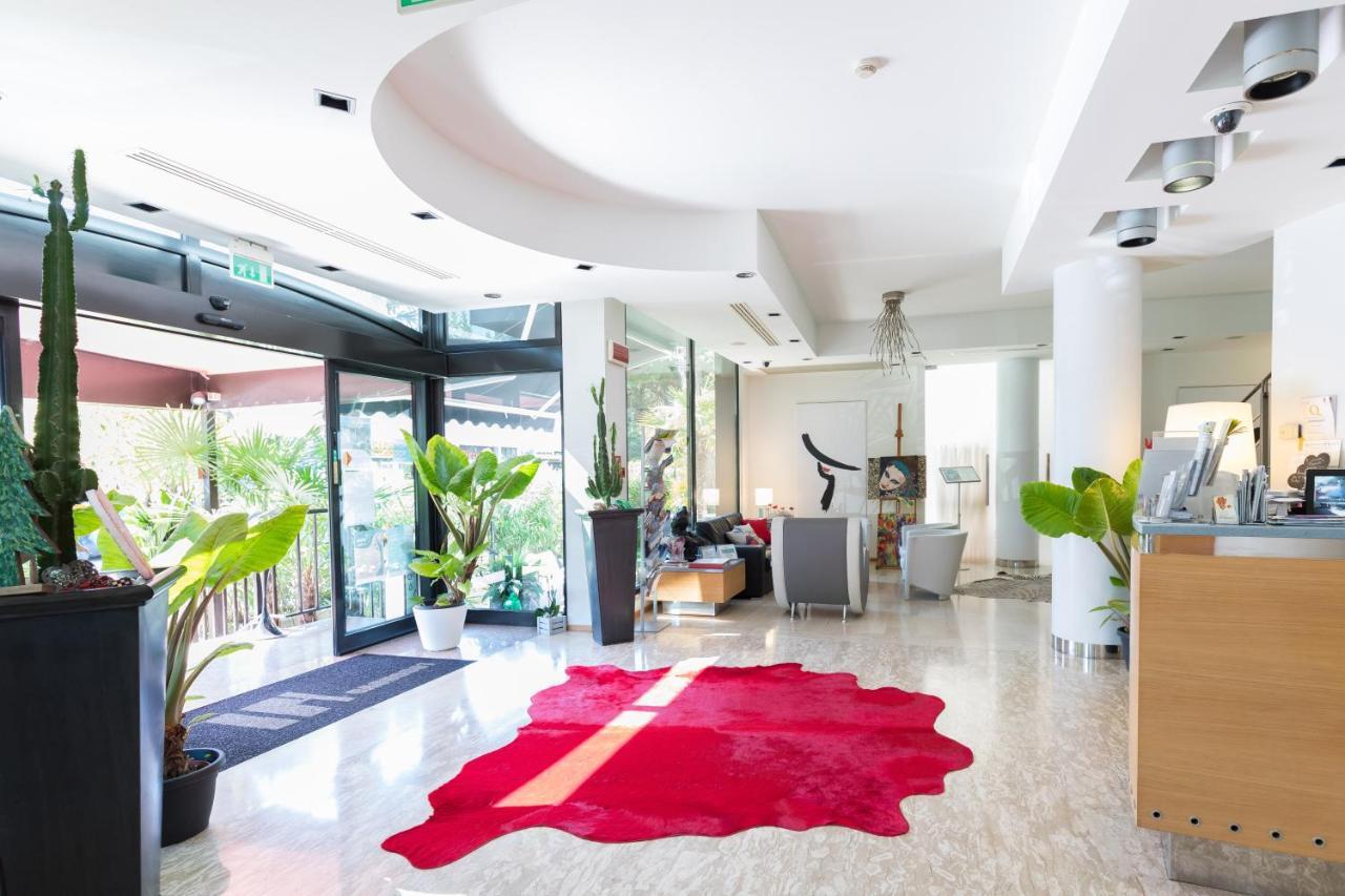 Hotel Logonovo Лидо-дельи-Эстенси Экстерьер фото